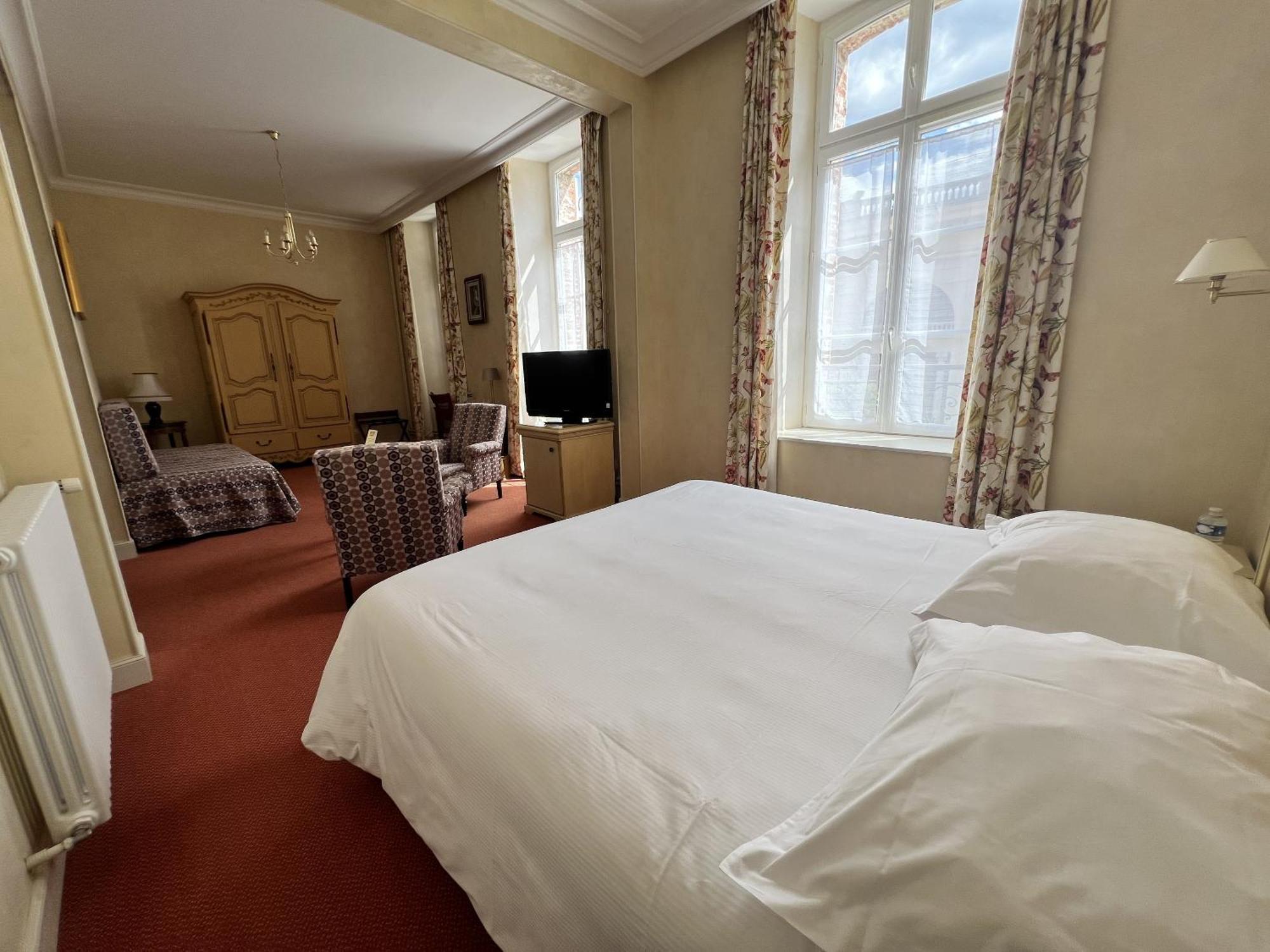 Hotel Castel Jeanson Ay-Champagne Habitación foto