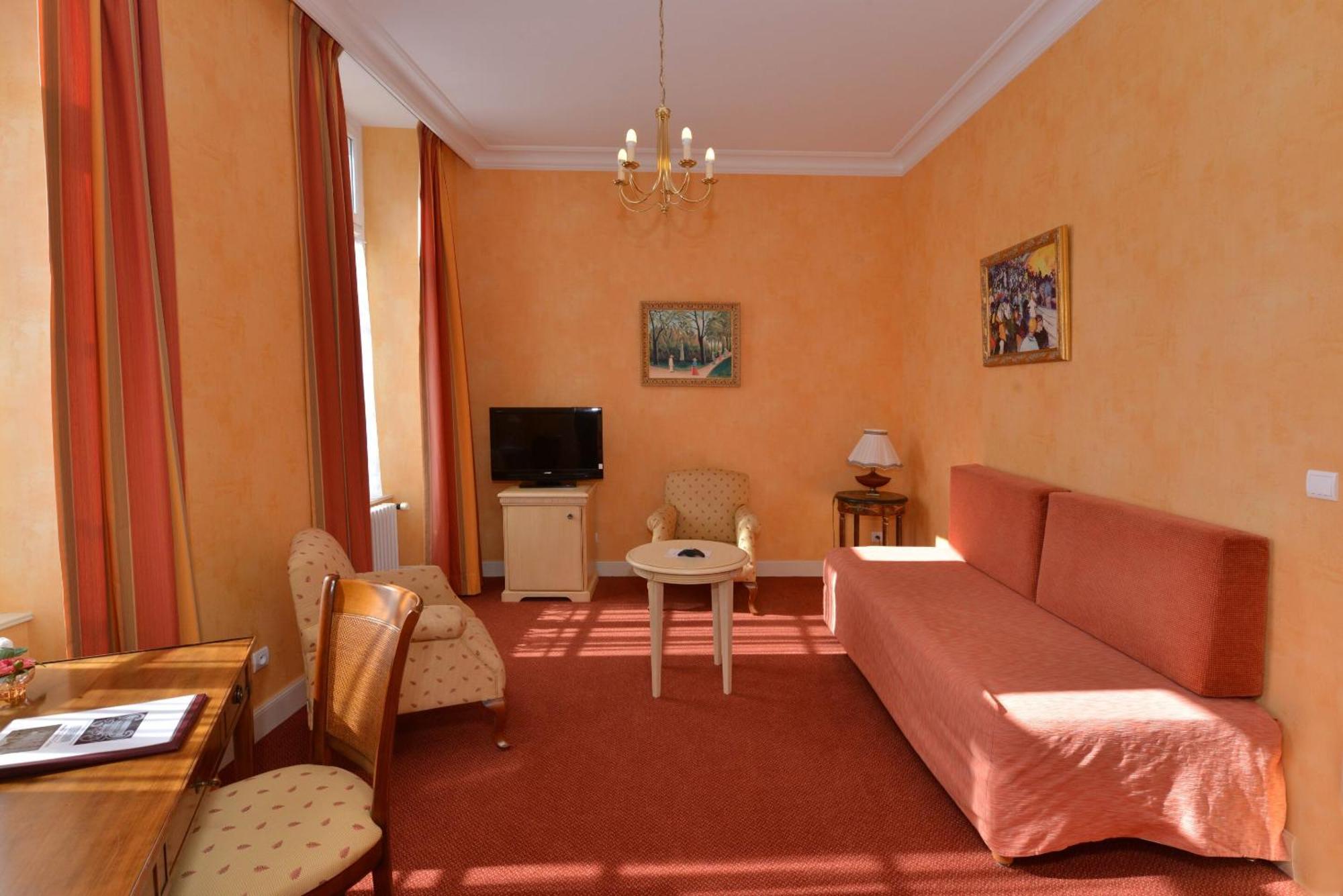 Hotel Castel Jeanson Ay-Champagne Habitación foto